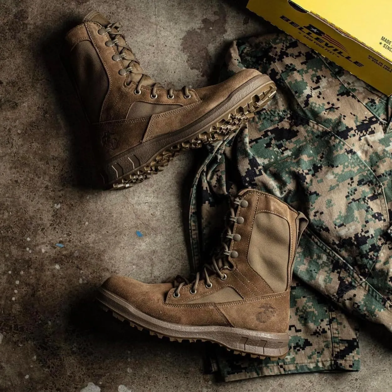 B Belleville Arm Your Feet 510 MEF 8 Inch Ultralight Marine Corps Combat Boots for Men (EGA) - Certified USMC Coyote Brown Leather with High Traction Vibram Outsole, Berry Compliant