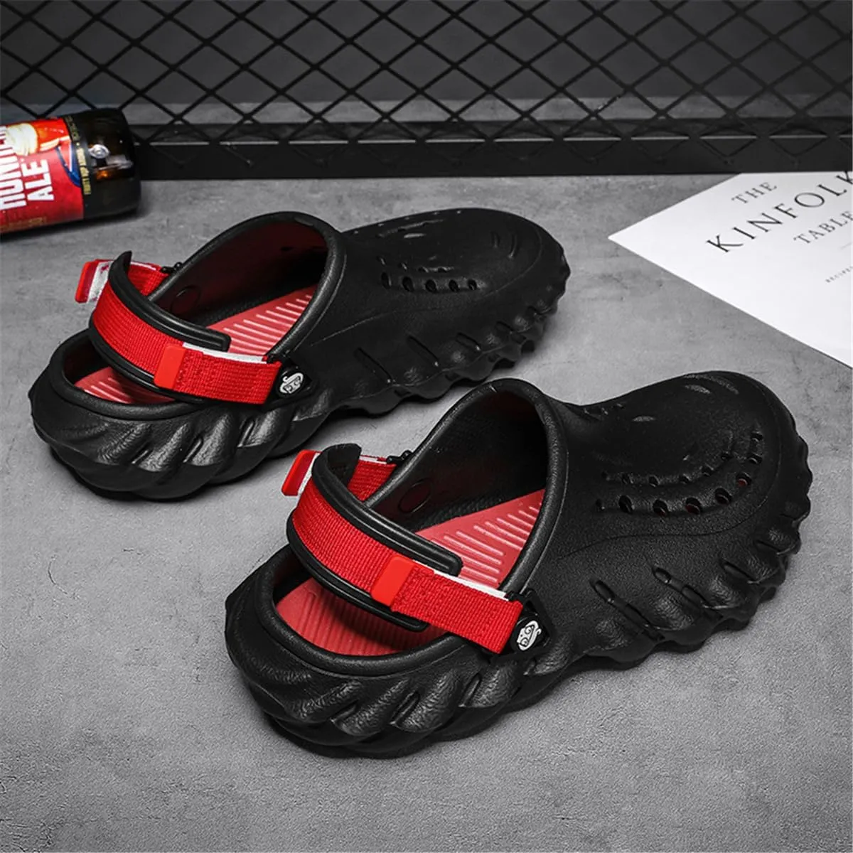 Fashion clogs for men non slip and comfortable foam runner cloud slides for indoor and outdoor pillows sandals for women trendy and classic summer beach shoes slippers