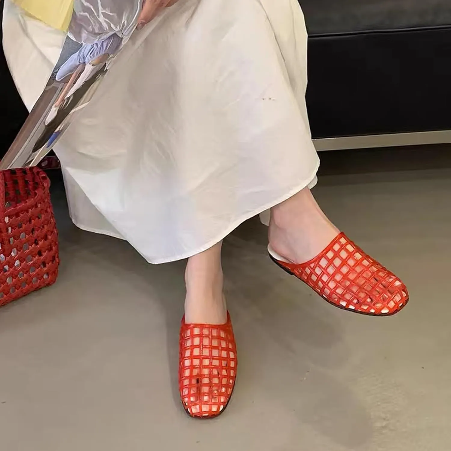 Jelly Shoes for Women Clear Jelly Mesh Slides Sandals Comfortable Closed Round Toe Flat Sandals Slip On Summer Beach Slippers