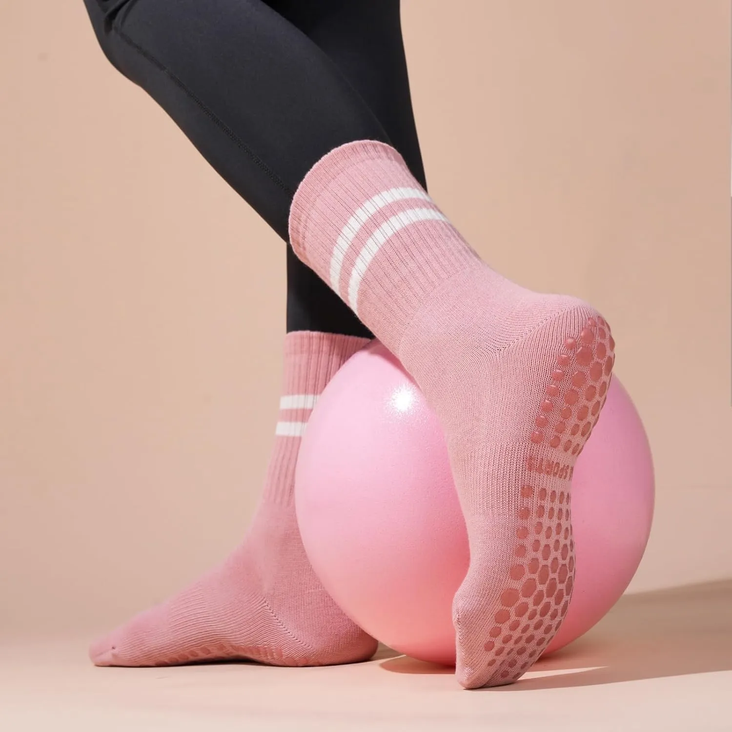 Pilates Socks with Grips for Women Yoga Crew Non Slip Socks for Barre Hospital Workout Slipper Socks 2-4 Pairs