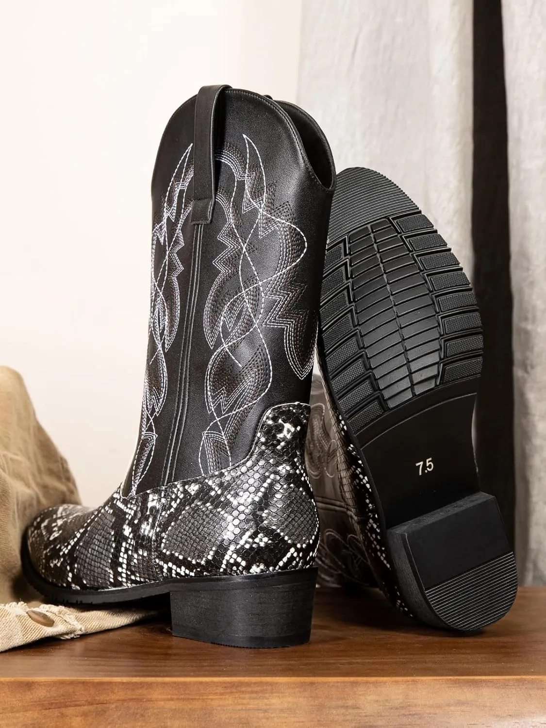 Python Manning Men's Boots Cowboy for Men Classic Pointed Toe Western Pull Up Snakeskin Embroidered Mid-Calf Boots