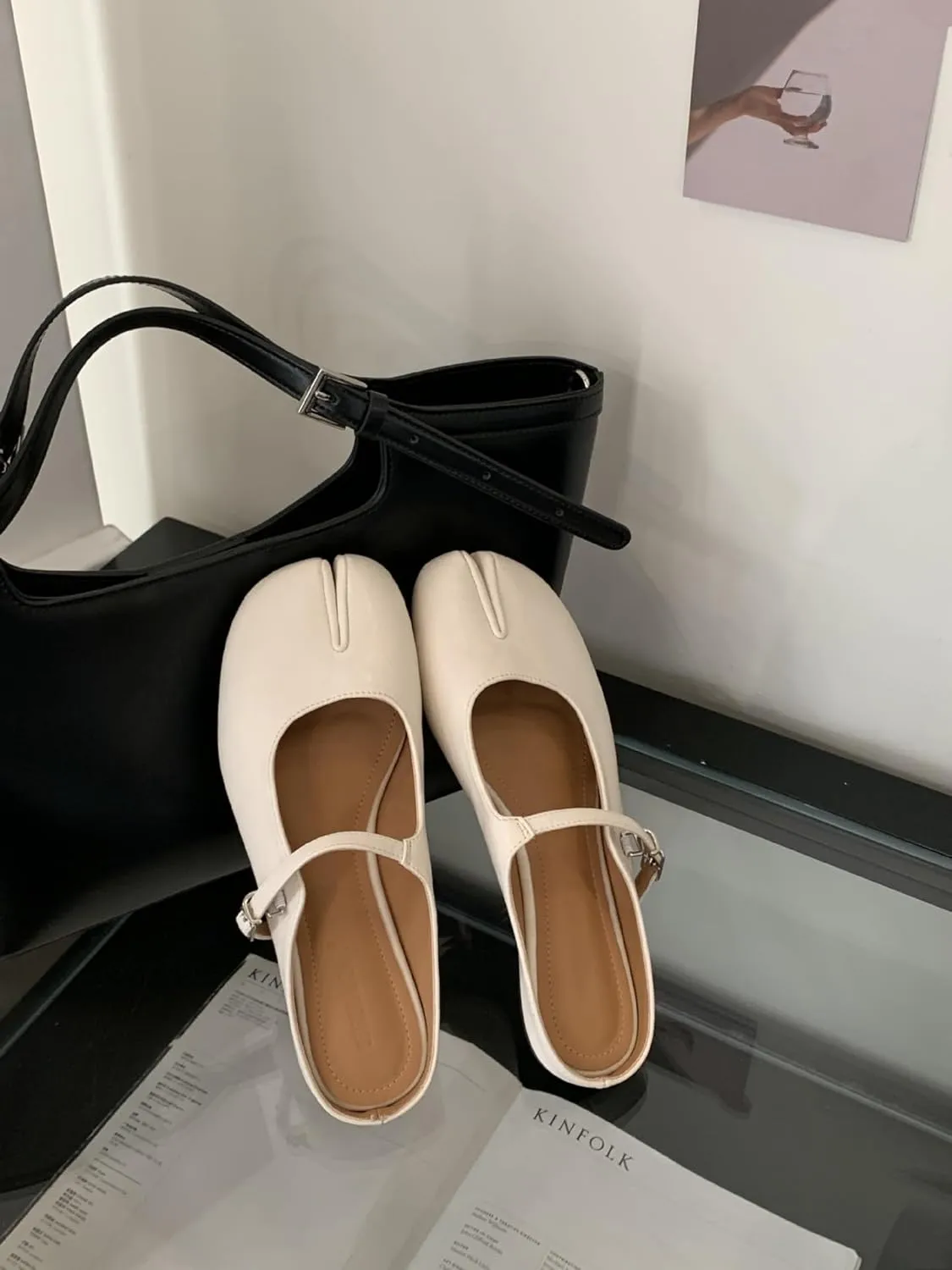 Tabi Shoes Mary Jane Mules Flats for Women Split Toe Wide Width Strips Slip-On Slides Convenient Breathable Comfortable Casual Round Toe Retro Y2K Slippers Spring Summer Fall Back to School