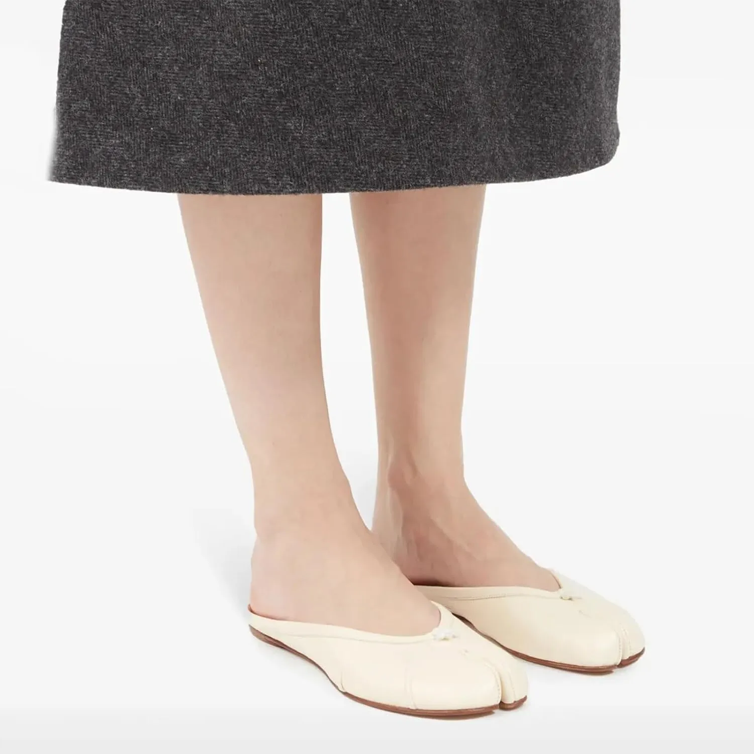 Tabi Shoes Women Split Toe Mules Comfort Casual Work Shoes for Women Office 2025 Spring