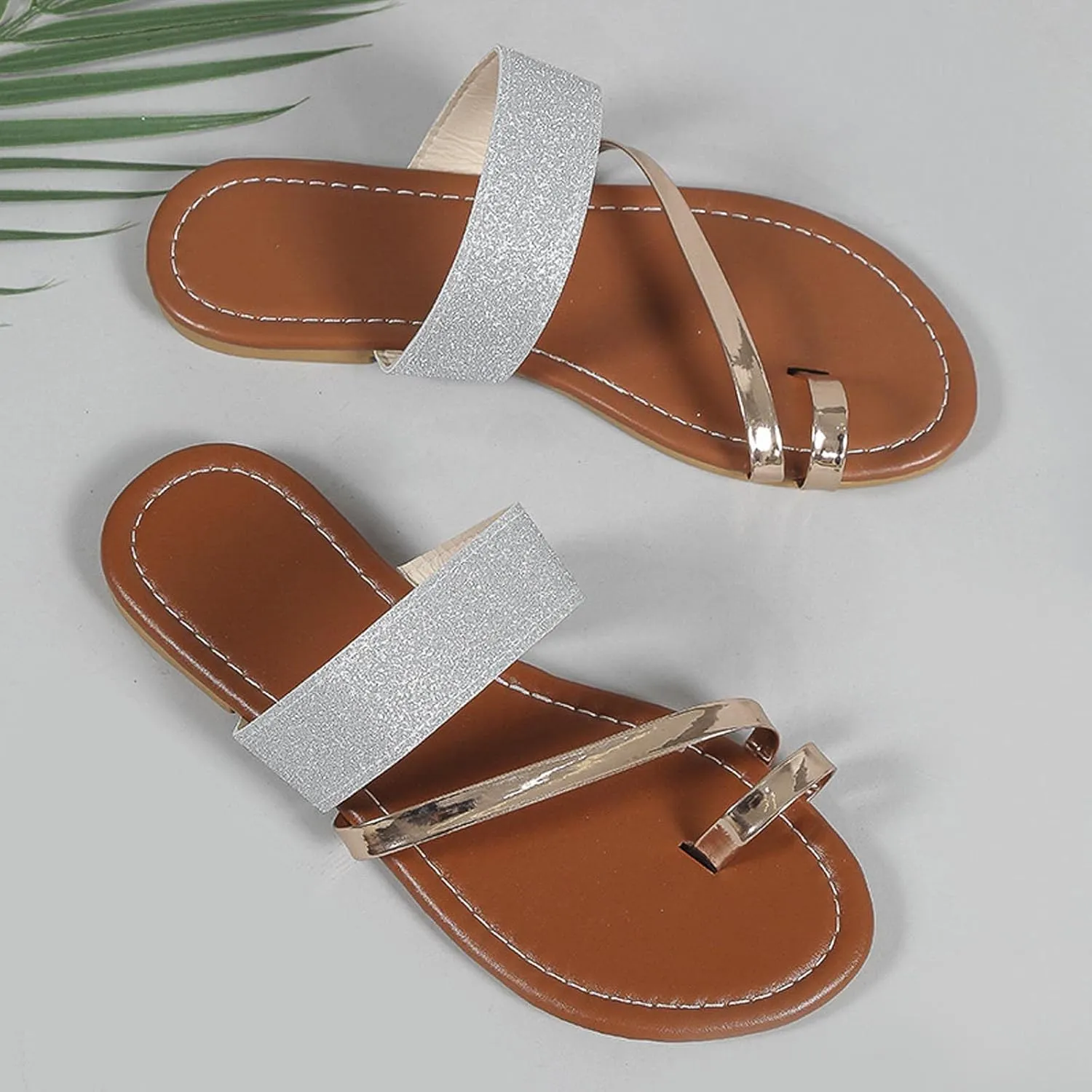 Women's Colorblock Stylish Elegant Sandal Toe Ring Trendy Flat Slipper Vacation Slip on Durable Slippers