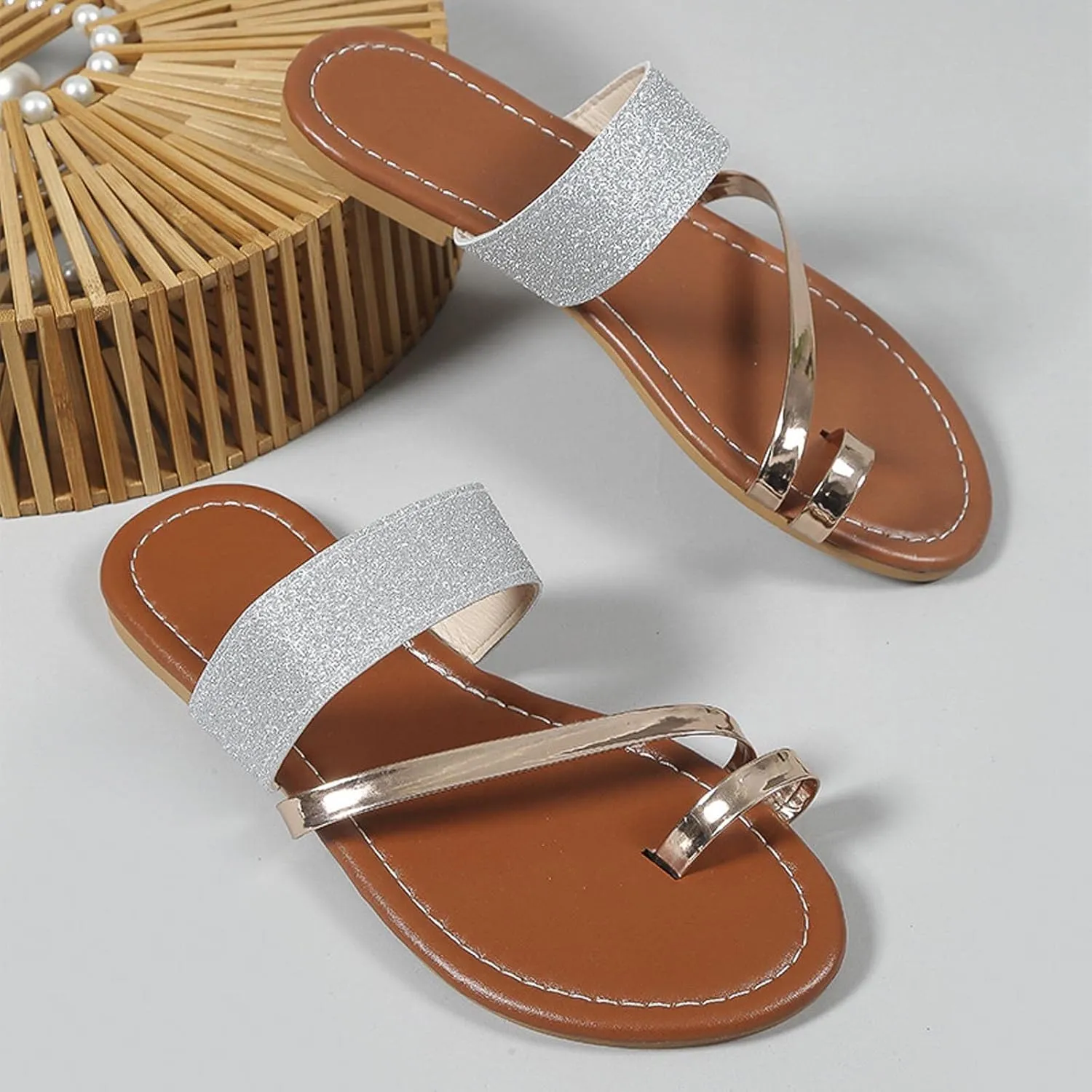 Women's Colorblock Stylish Elegant Sandal Toe Ring Trendy Flat Slipper Vacation Slip on Durable Slippers